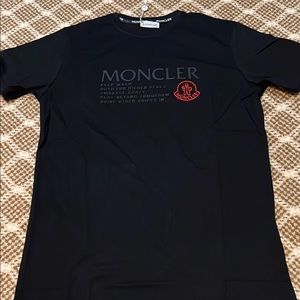 Mens black T shirt